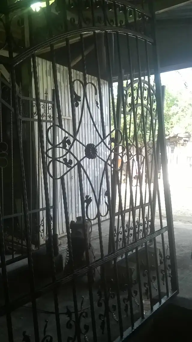 Porți 14