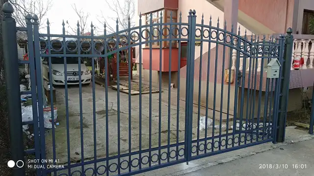 Porți 47